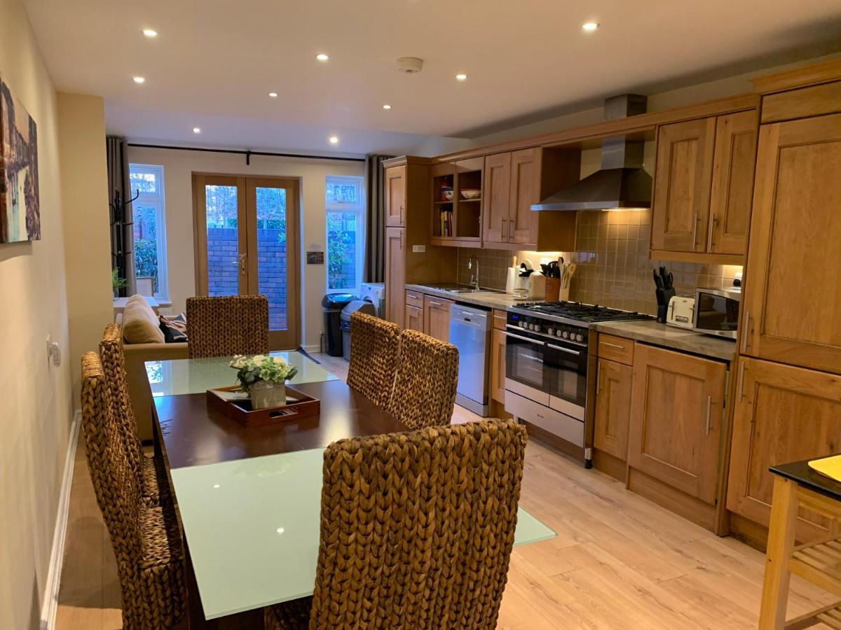 Notting Hill 3Br Townhouse With Ensuite Bathrooms - Ideal For Families ลอนดอน ภายนอก รูปภาพ
