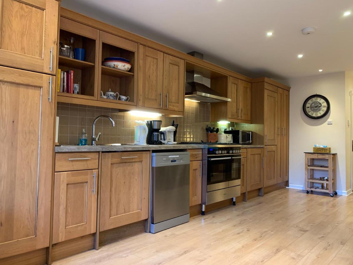 Notting Hill 3Br Townhouse With Ensuite Bathrooms - Ideal For Families ลอนดอน ภายนอก รูปภาพ